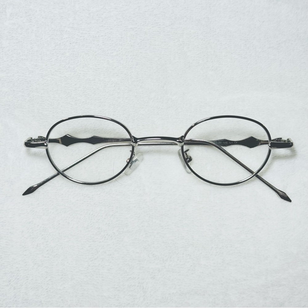 Women Small Frame Metal Oval Shades Sunglasses Vintage Eyewear Frames